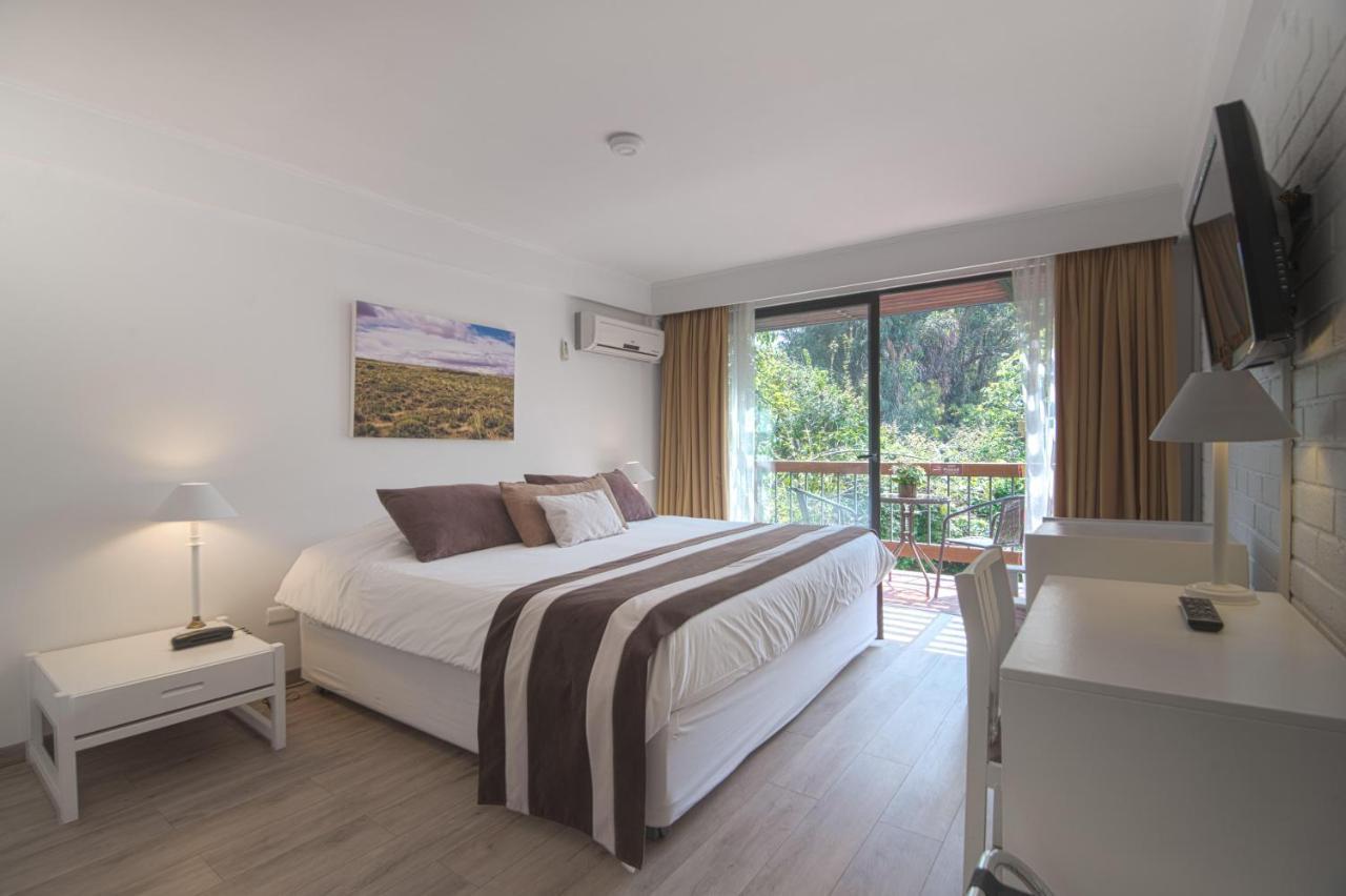 Hotel Acacias De Vitacura Santiago Kültér fotó