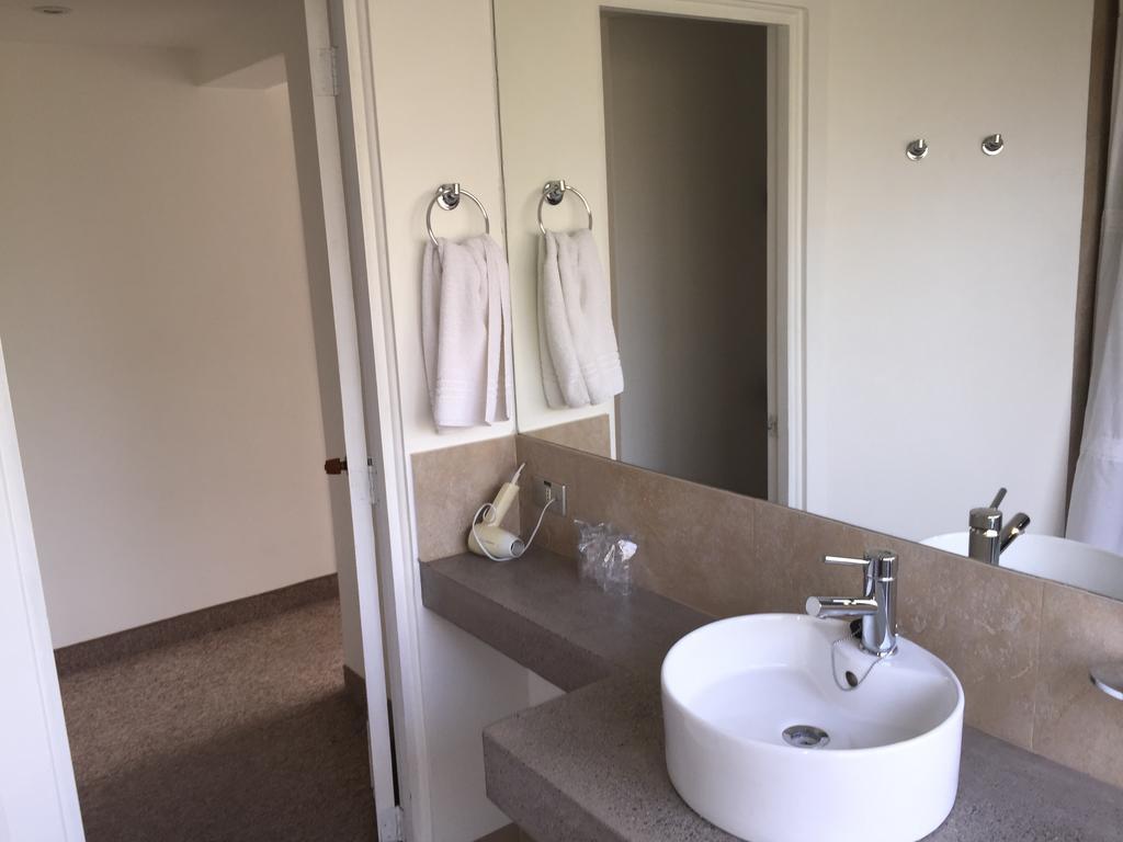 Hotel Acacias De Vitacura Santiago Kültér fotó